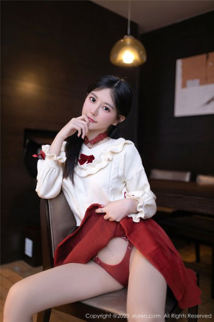 抚摸双乳极力抽插学姐海报