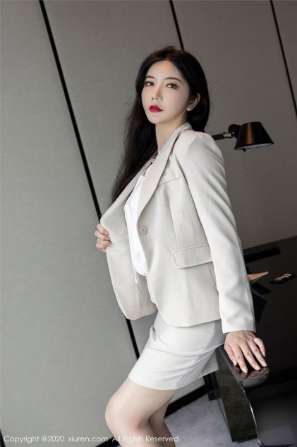 欧美日韩亚洲综合第一页海报